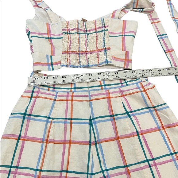 Wayf shorts & crop top. Summer coord. Excellent - Picture 7 of 12